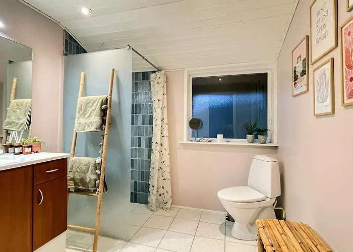 6 Person In Holiday home Aalbaek